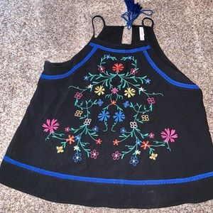 Embroidered Cropped Tank Top